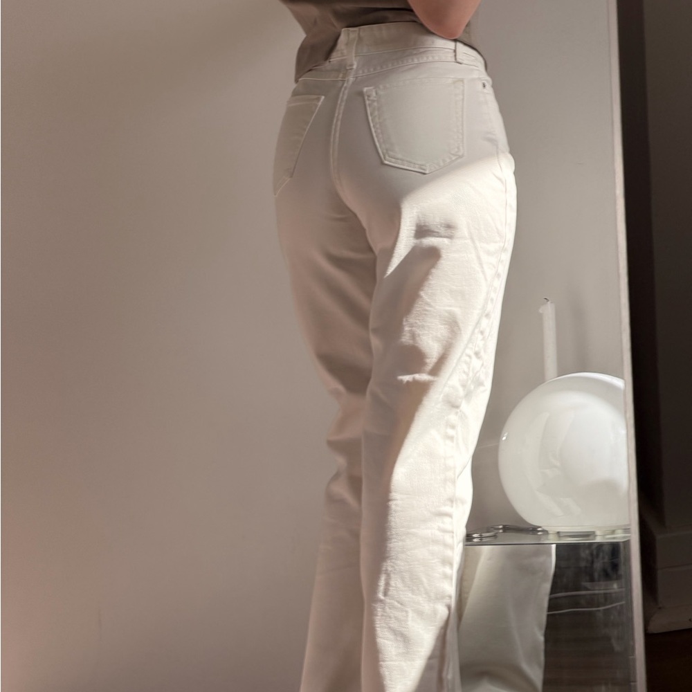 High-Waisted Cream/Wite  Straight Jeans Ossier New